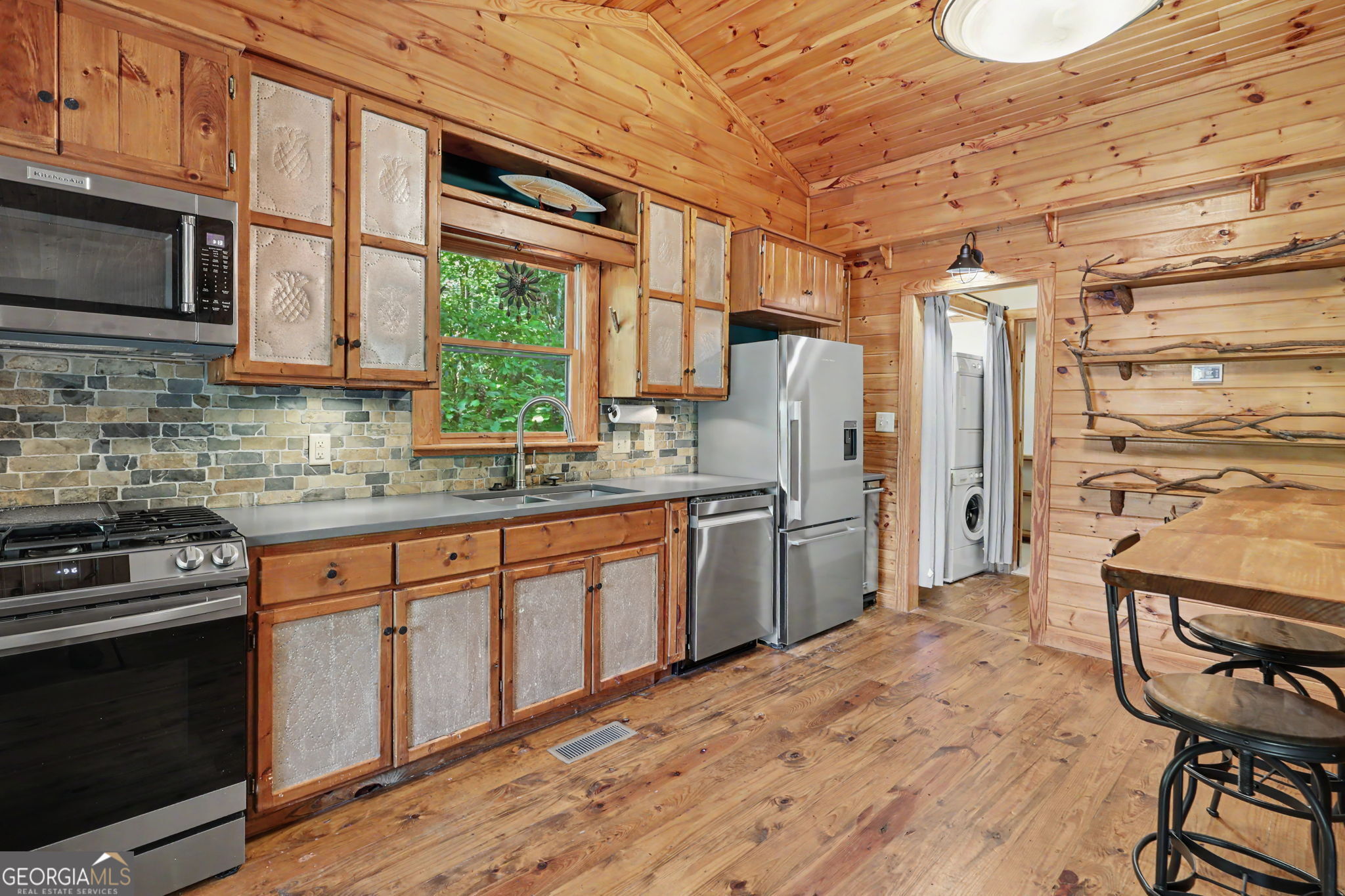 3019 Moccasin Creek Road Property Photo 17