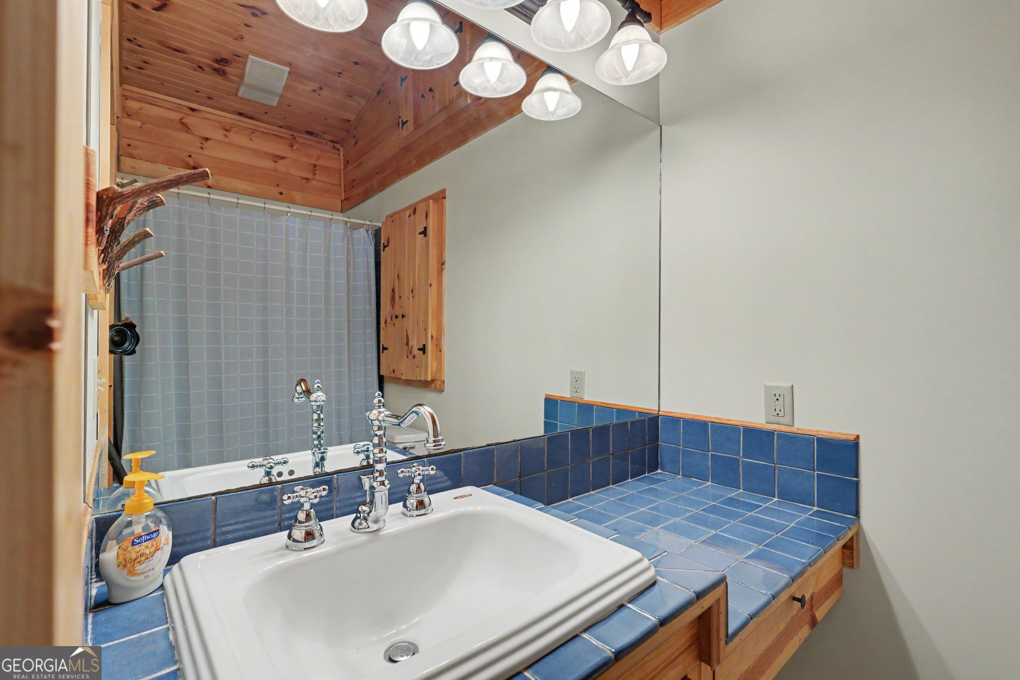 3019 Moccasin Creek Road Property Photo 20