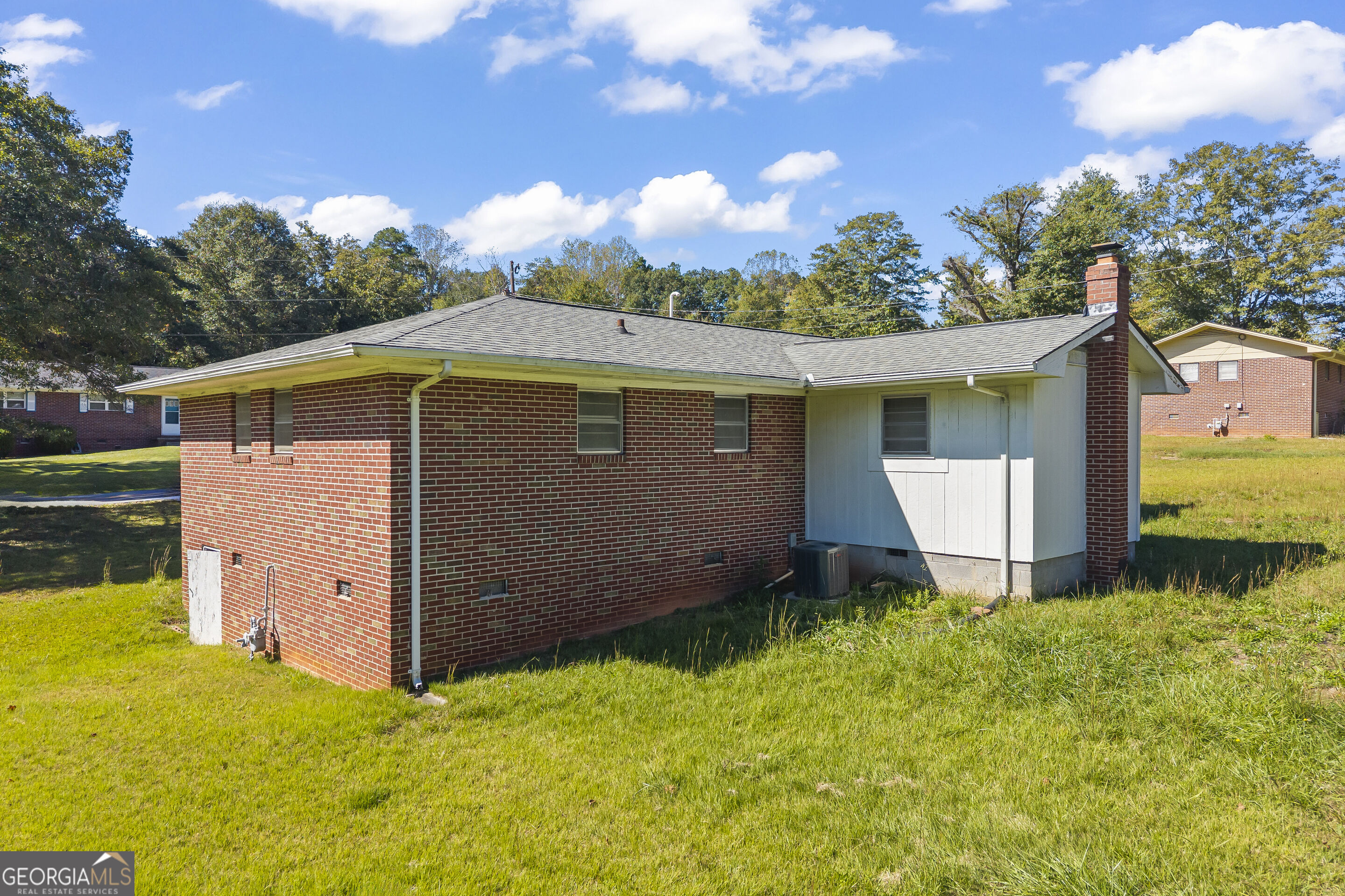 229 Lewis Street Property Photo 13
