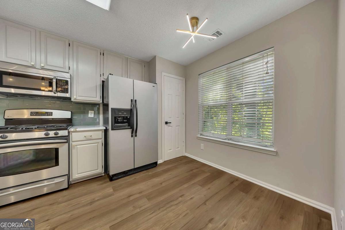 4704 Vineyard Court Se Property Photo 9