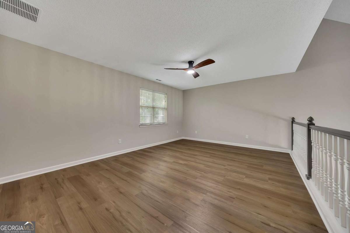 4704 Vineyard Court Se Property Photo 18