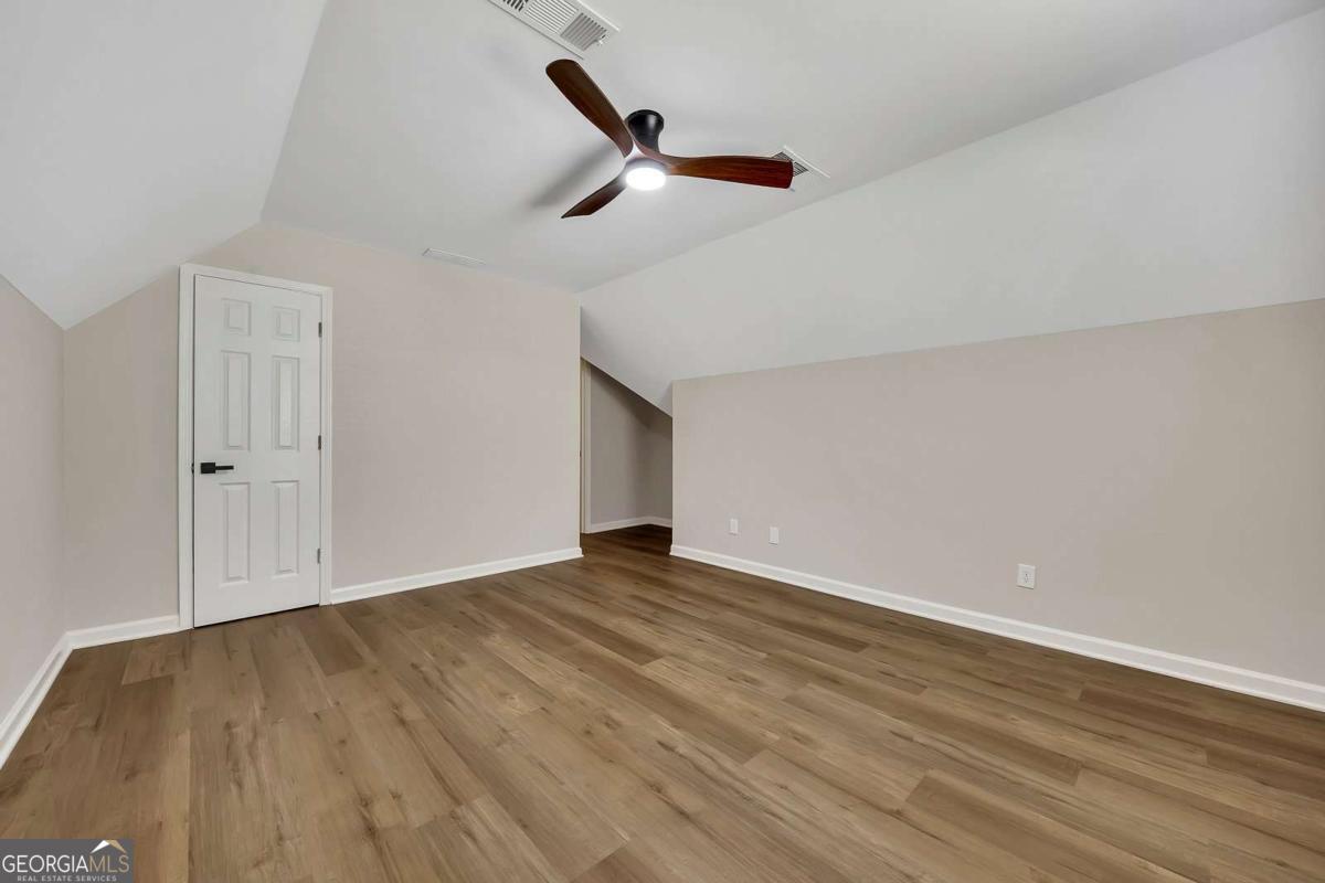 4704 Vineyard Court Se Property Photo 23