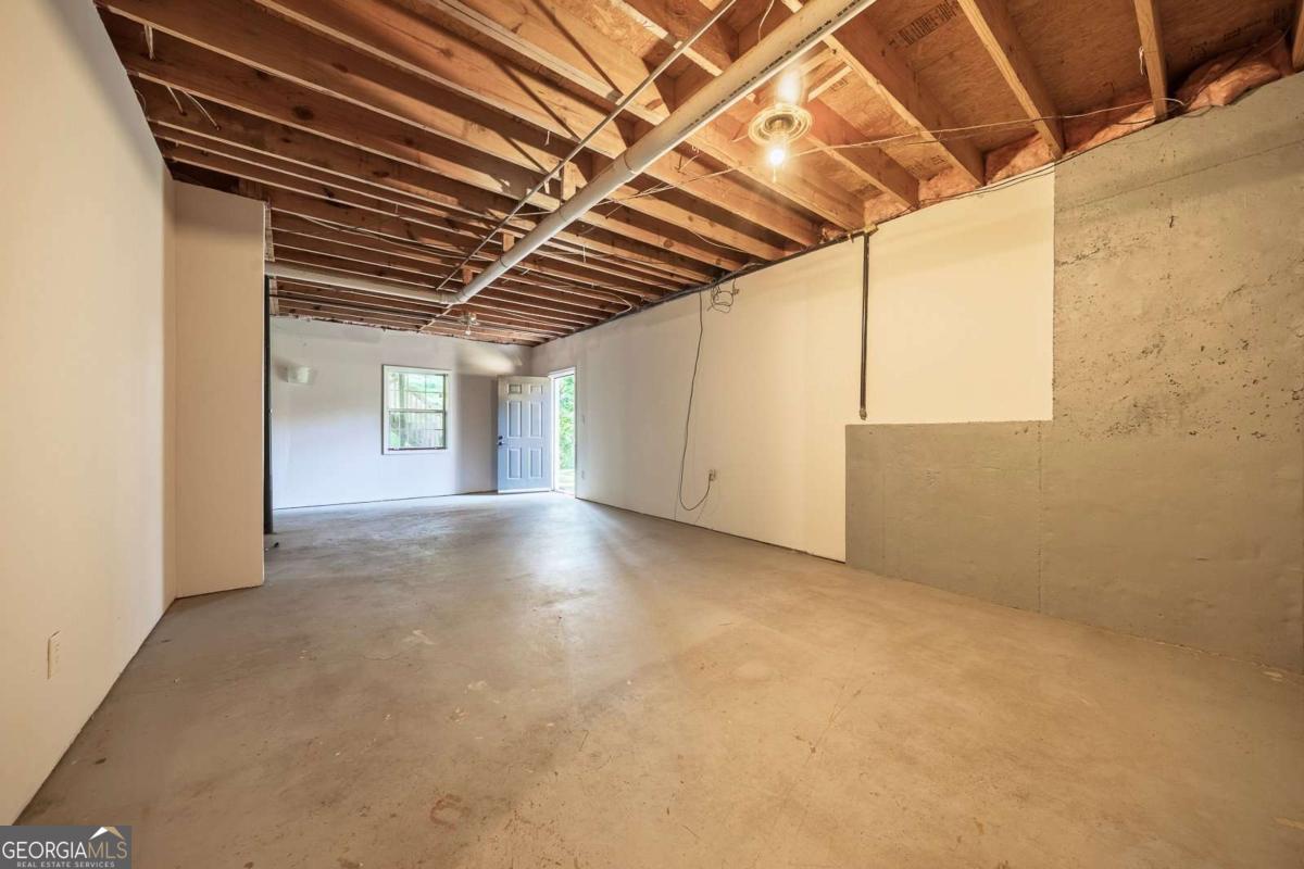4704 Vineyard Court Se Property Photo 26