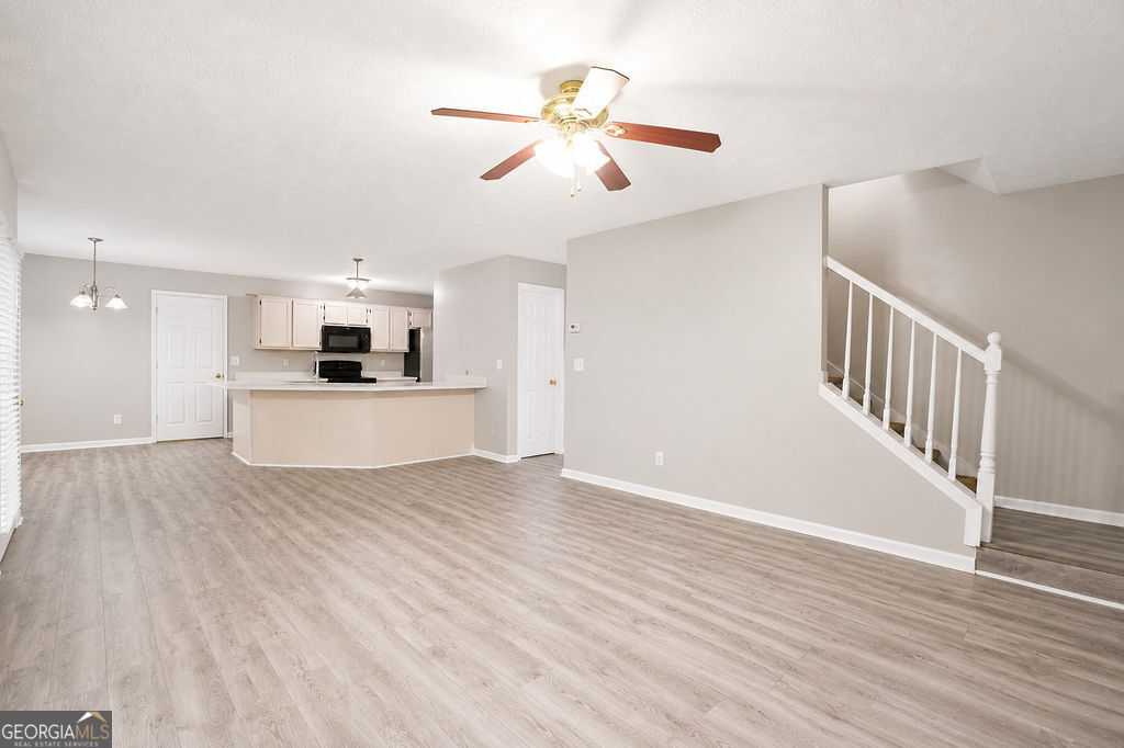 775 Stonemill Manor Property Photo 10