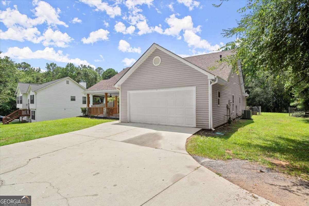 2627 Stanton Road Se Property Photo 2
