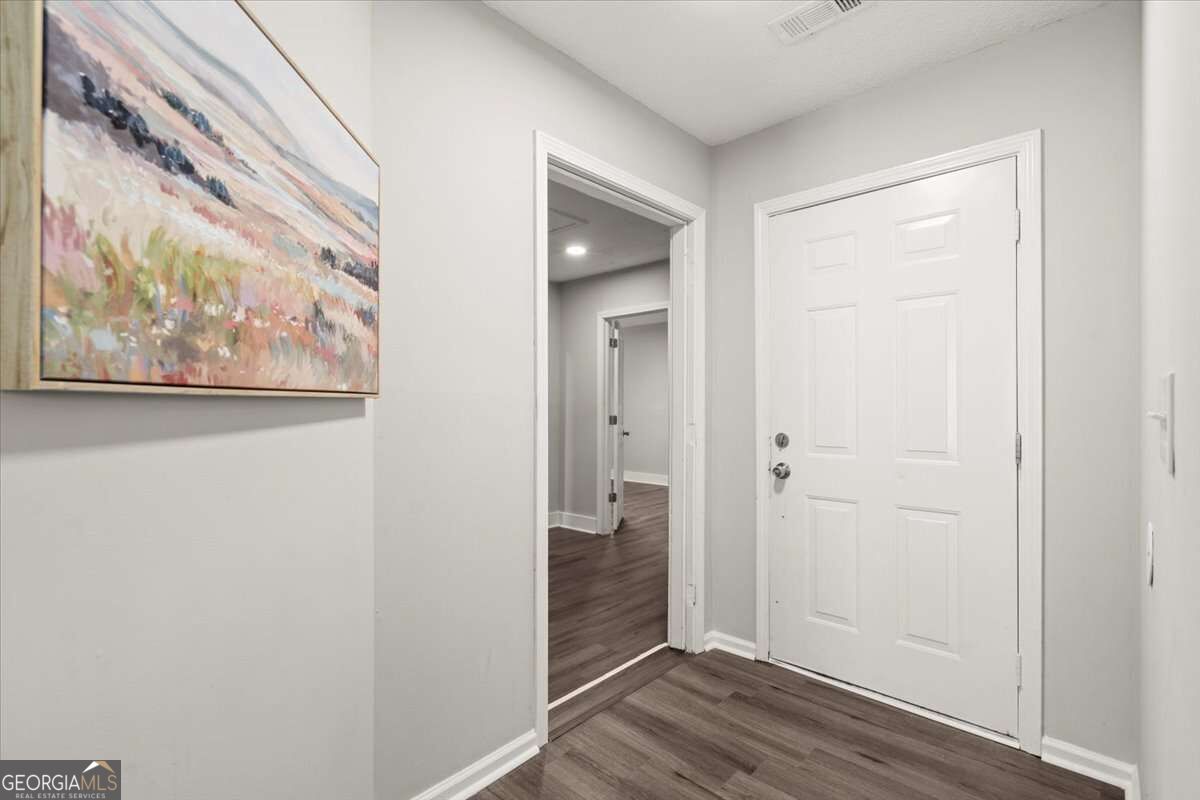 2627 Stanton Road Se Property Photo 5