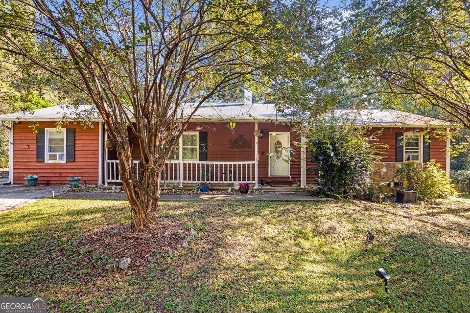 5846 Fox Run Property Photo 1