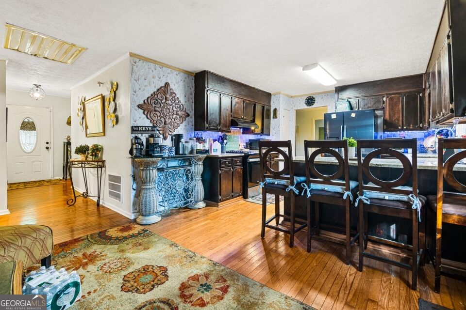5846 Fox Run Property Photo 9