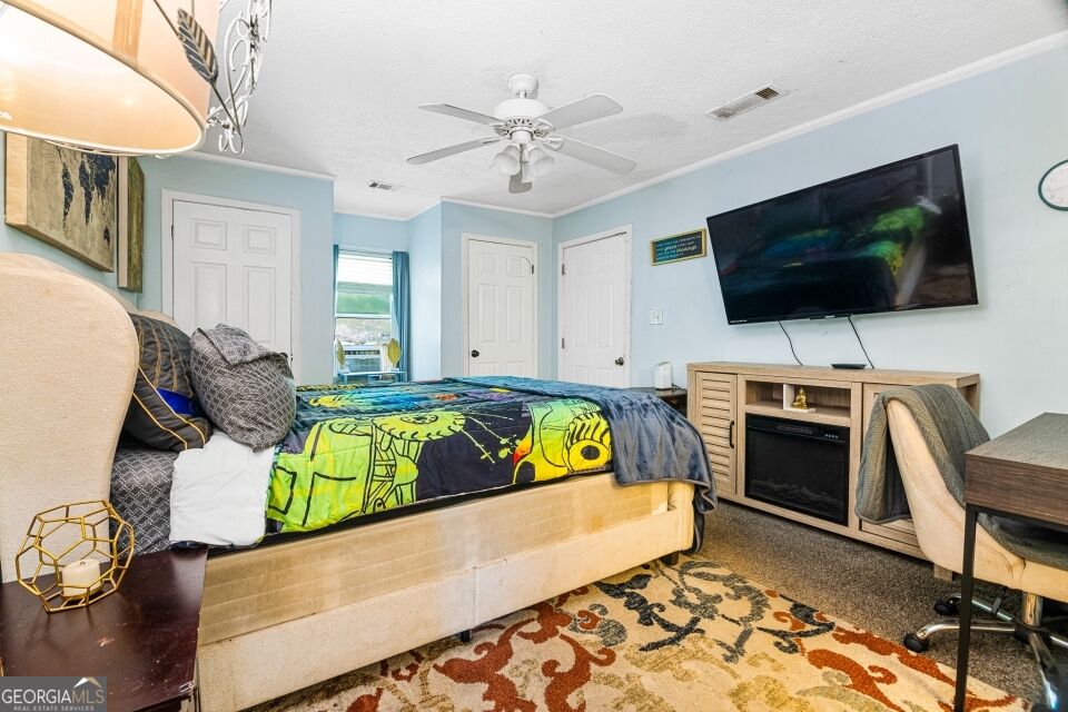 5846 Fox Run Property Photo 16
