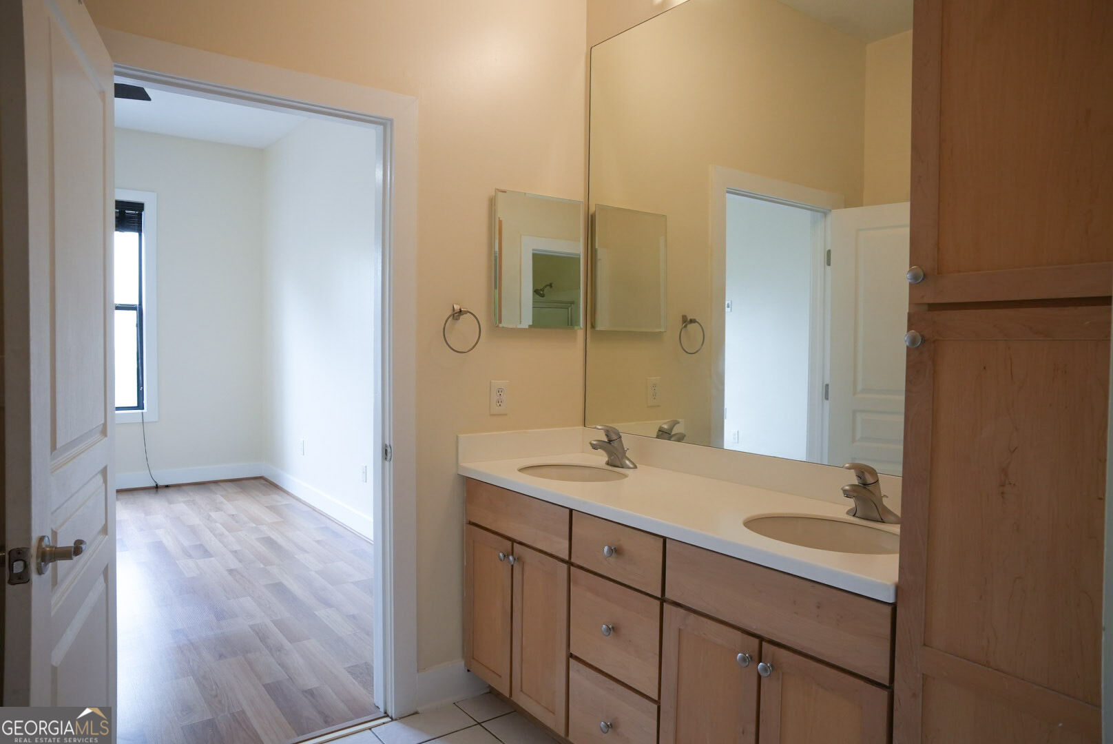 799 Hammond Drive # 113 Property Photo 13