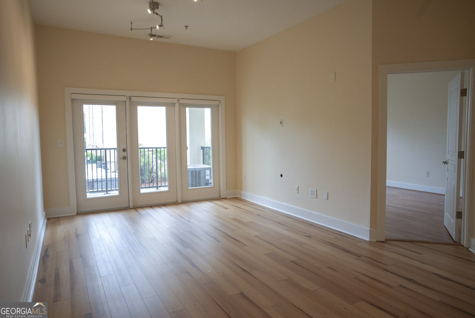 799 Hammond Drive # 113 Property Photo 16