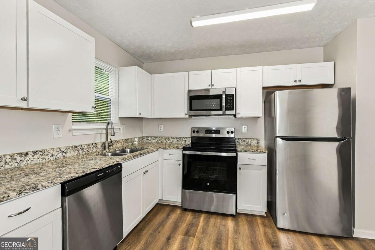 512 Chestnut Lane Property Photo 2