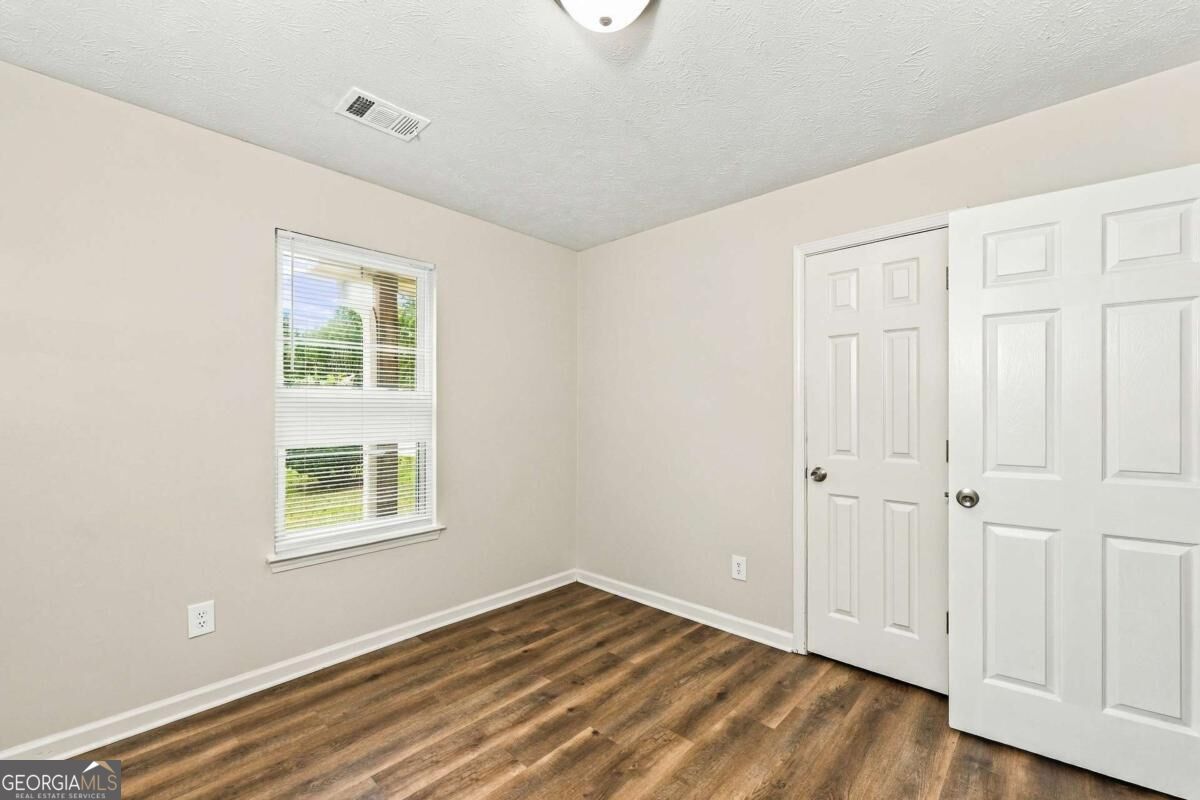 512 Chestnut Lane Property Photo 6