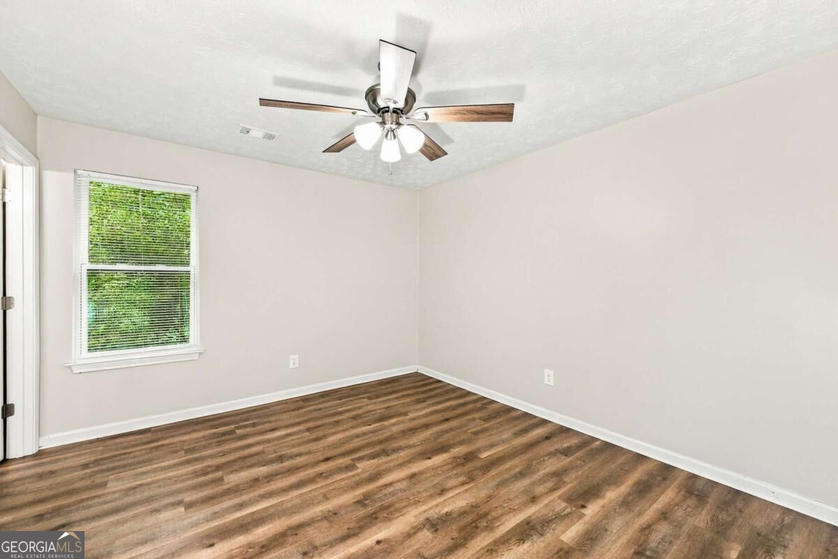512 Chestnut Lane Property Photo 9