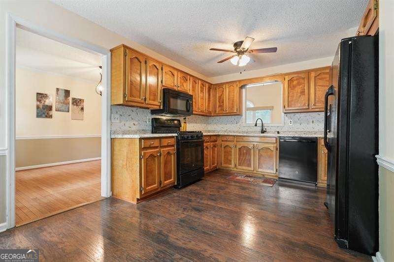 4814 Hillside Court Property Photo 12