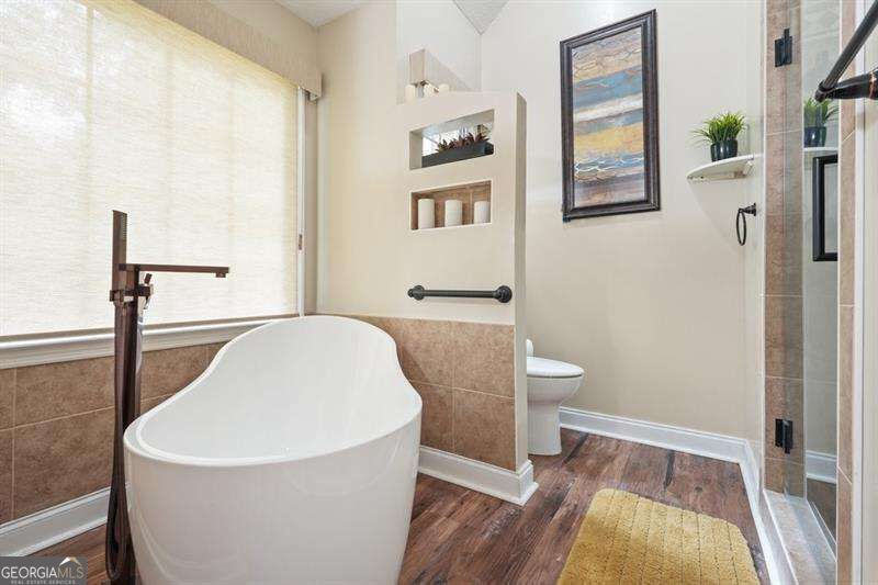 4814 Hillside Court Property Photo 24