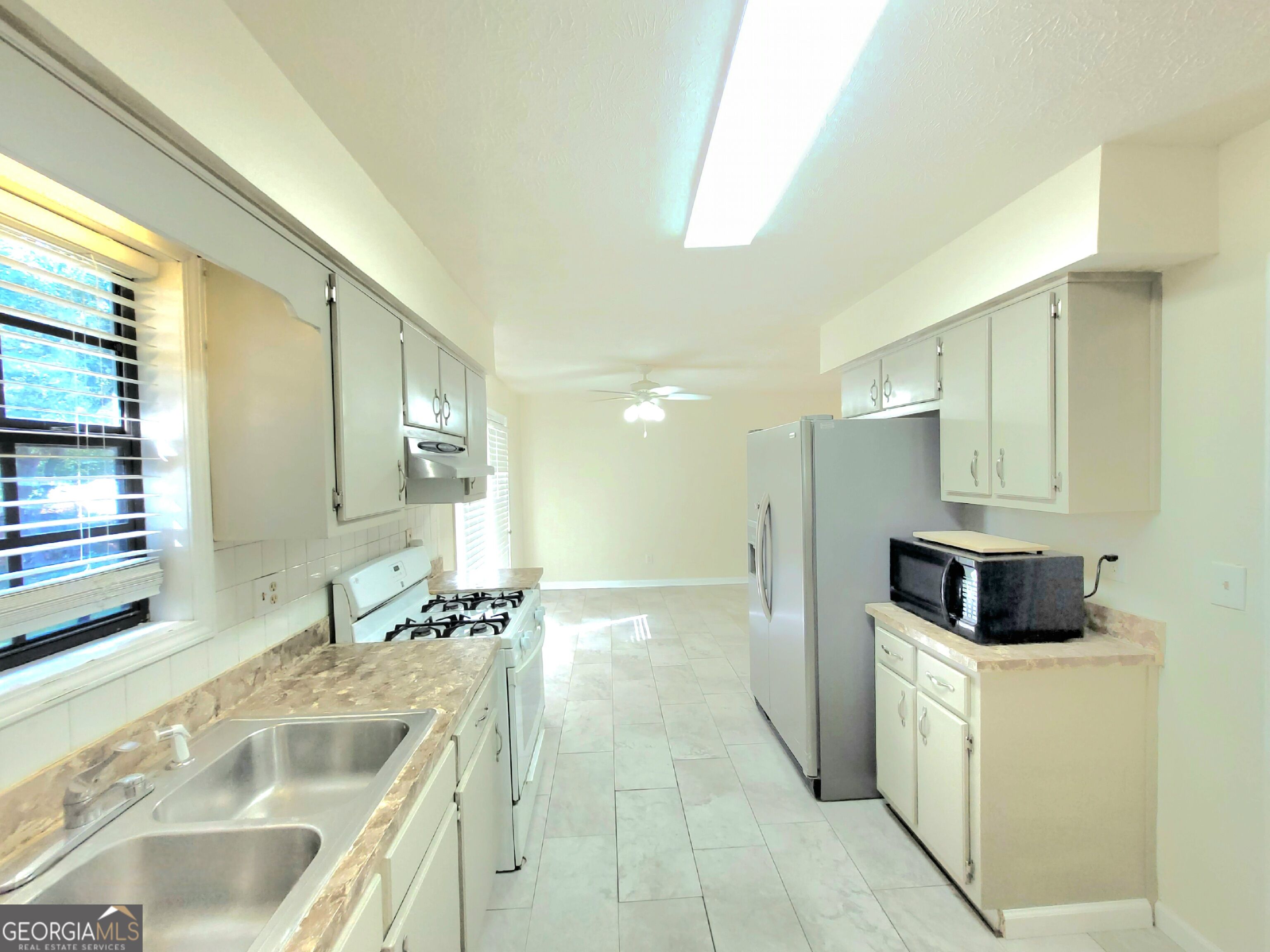 2716 Aruba Drive Property Photo 10
