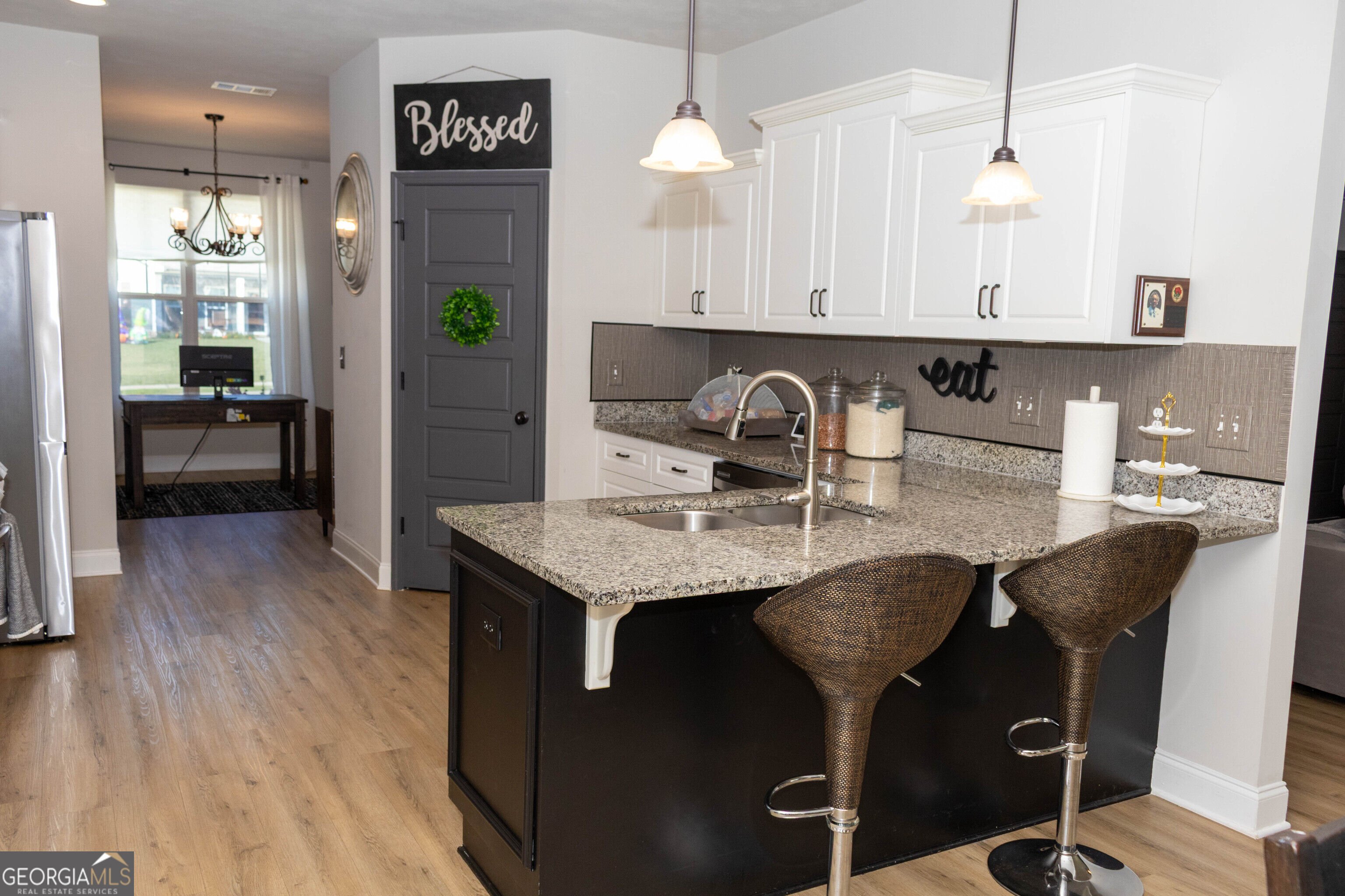 713 Sweetgrass Circle Property Photo 4