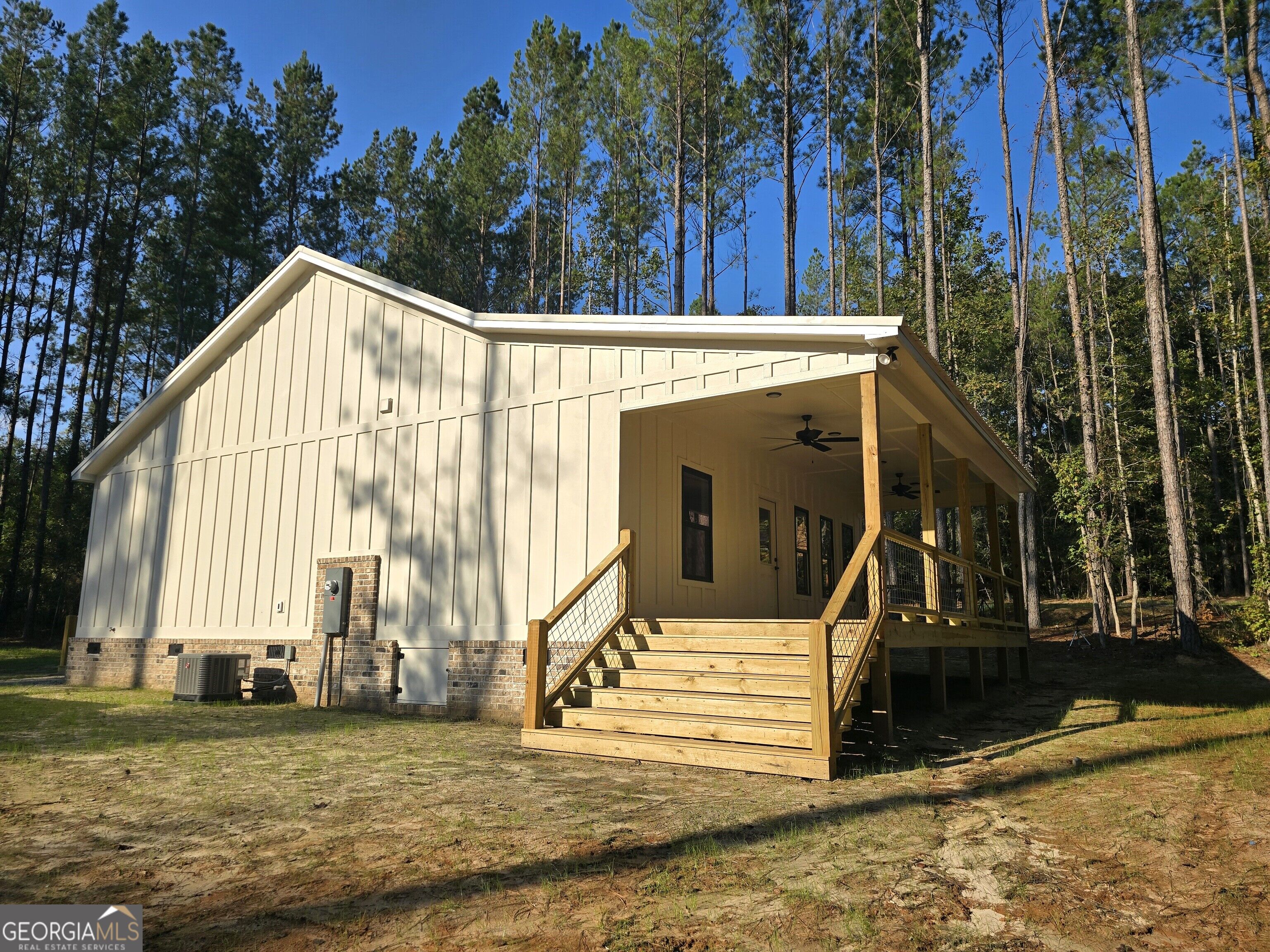 1128 Clarks Bridge Road Property Photo 2
