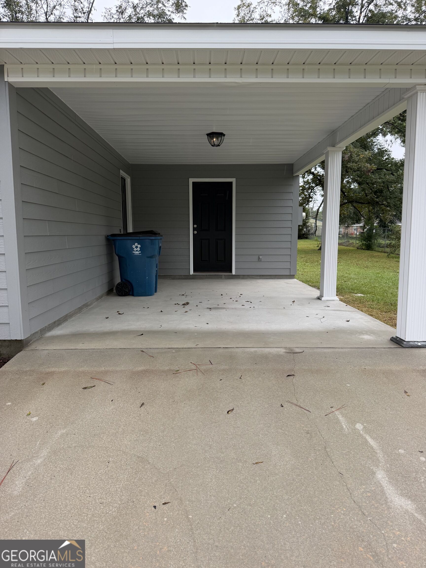 1405 S Cheney Property Photo 3