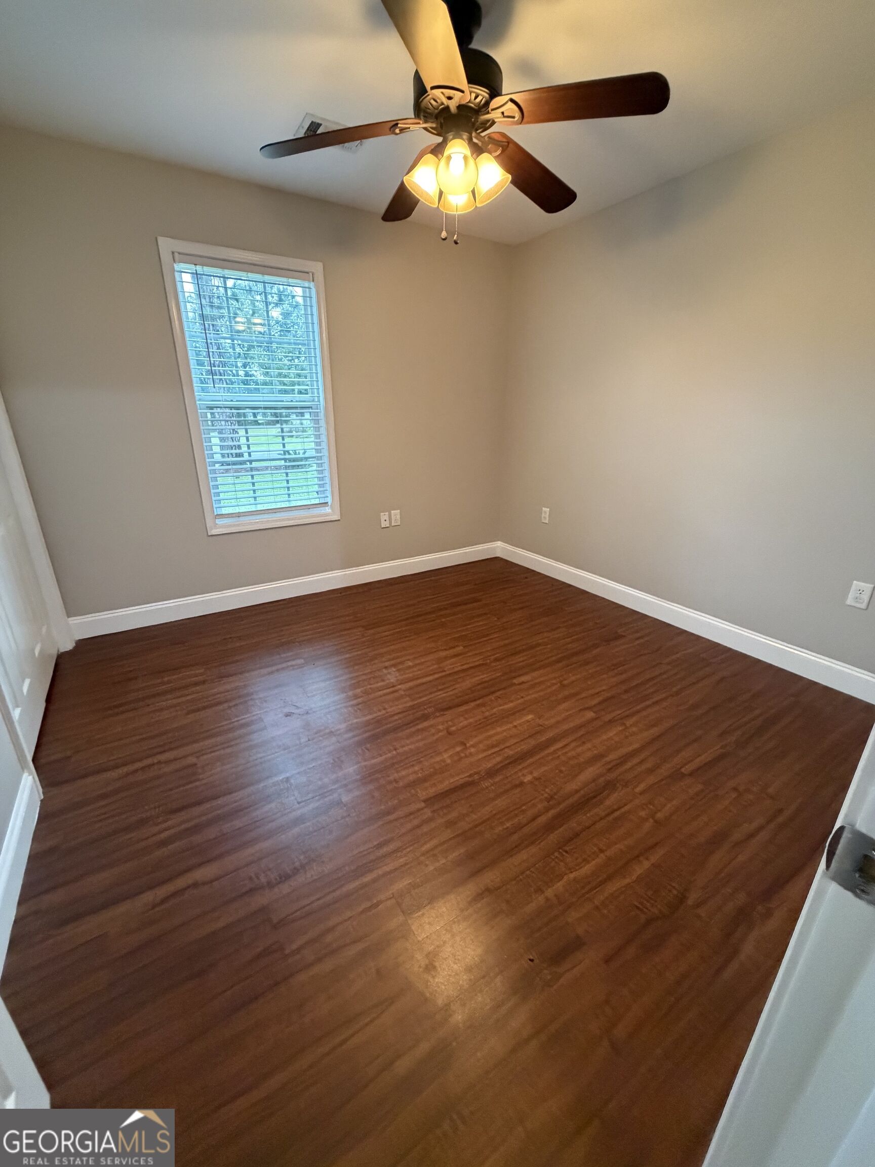 1405 S Cheney Property Photo 9