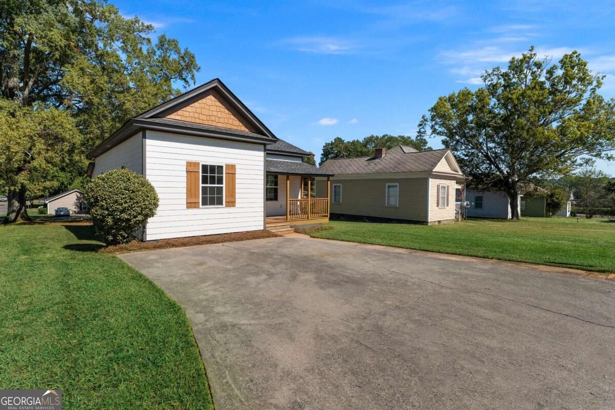19 Allweather Street Property Photo 4