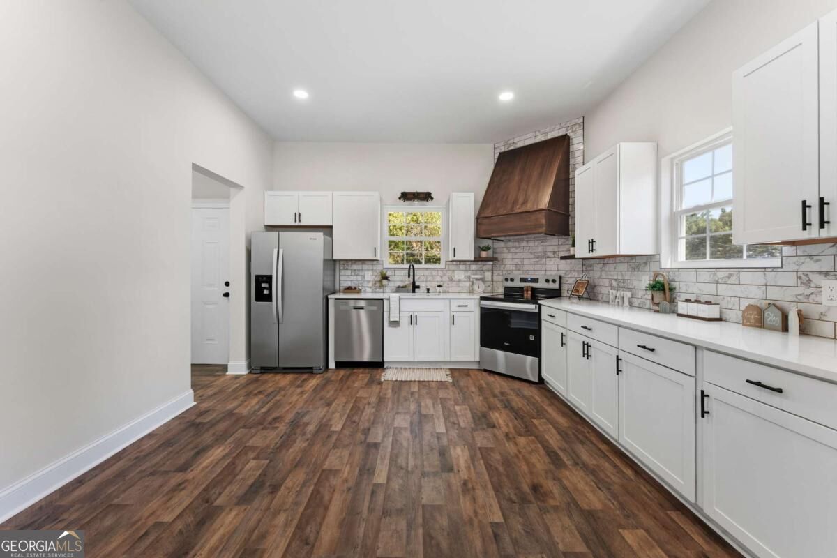 19 Allweather Street Property Photo 14