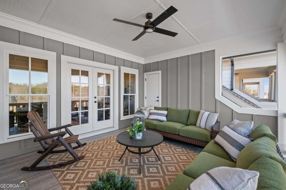 561 Groover Street Property Photo 35