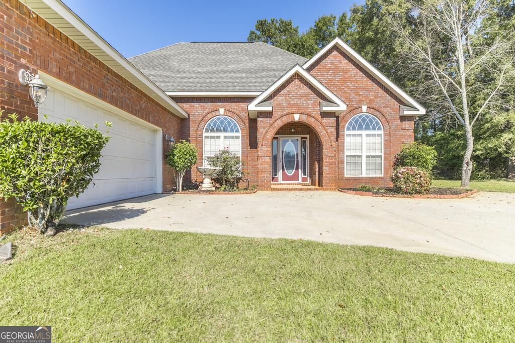 80 Mallard Pointe Property Photo 1