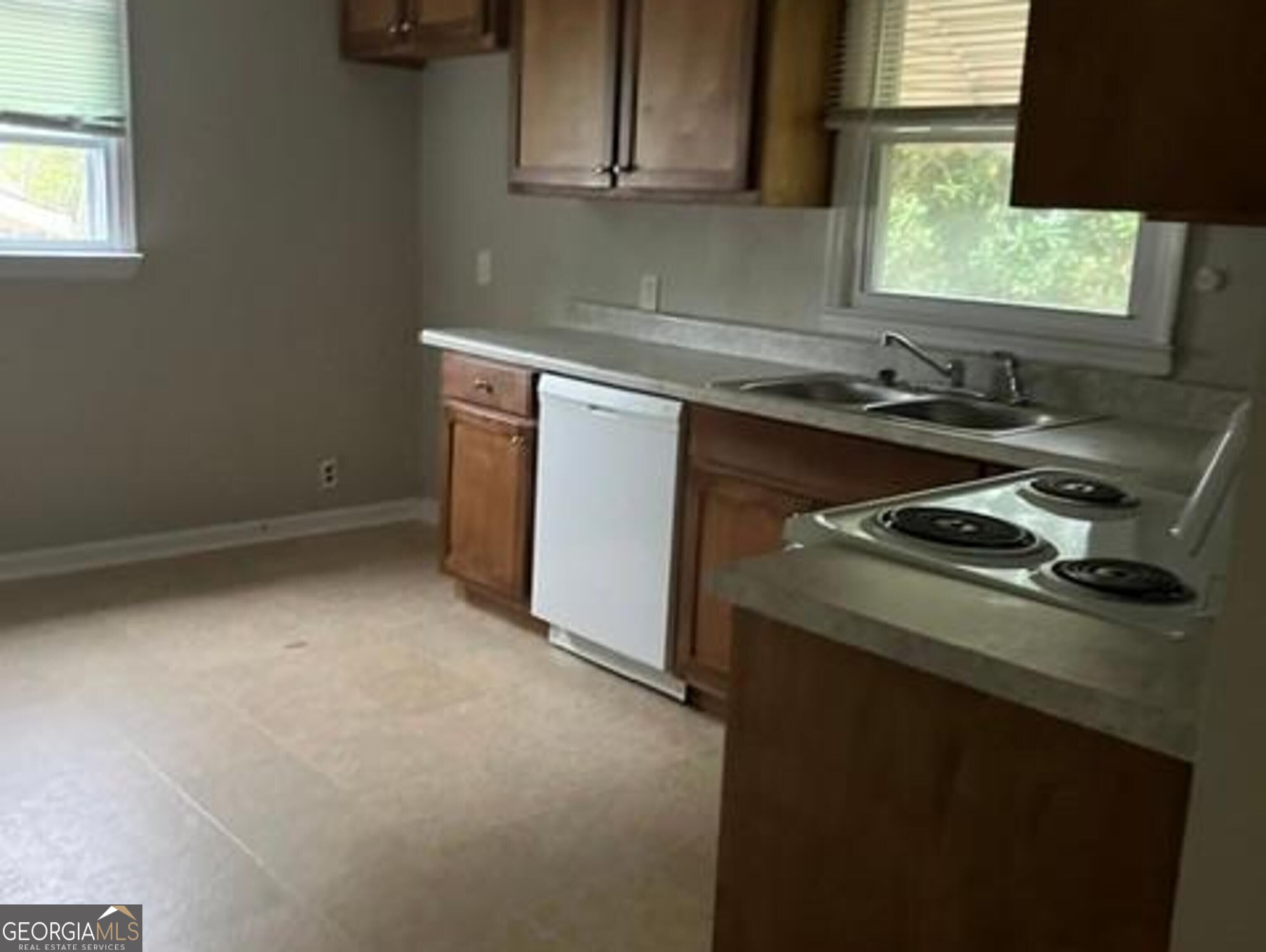 1326 Spellman Avenue Property Photo 4