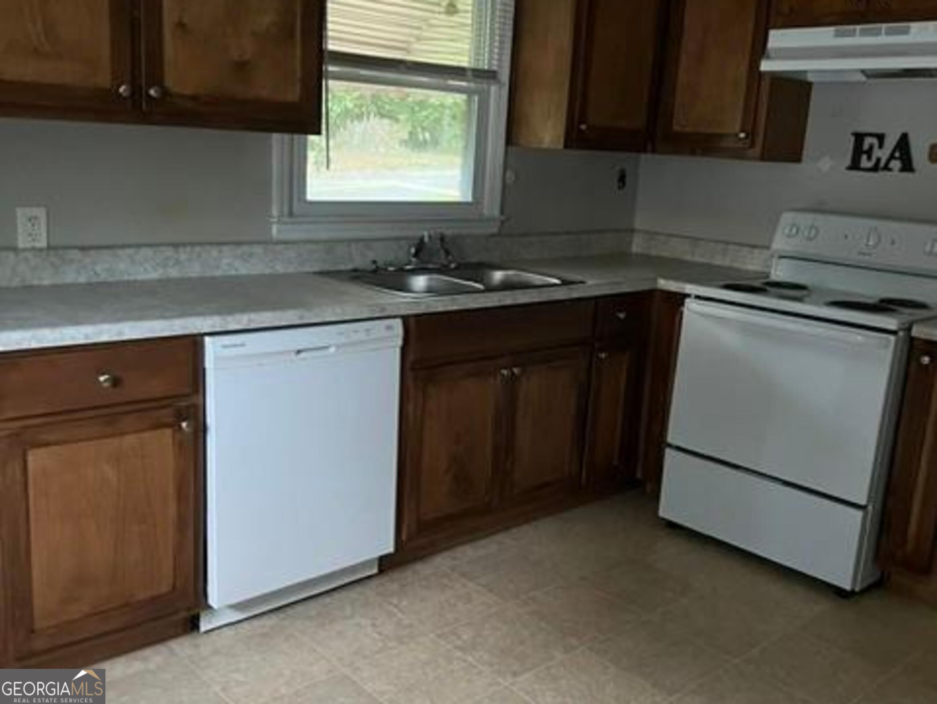 1326 Spellman Avenue Property Photo 7
