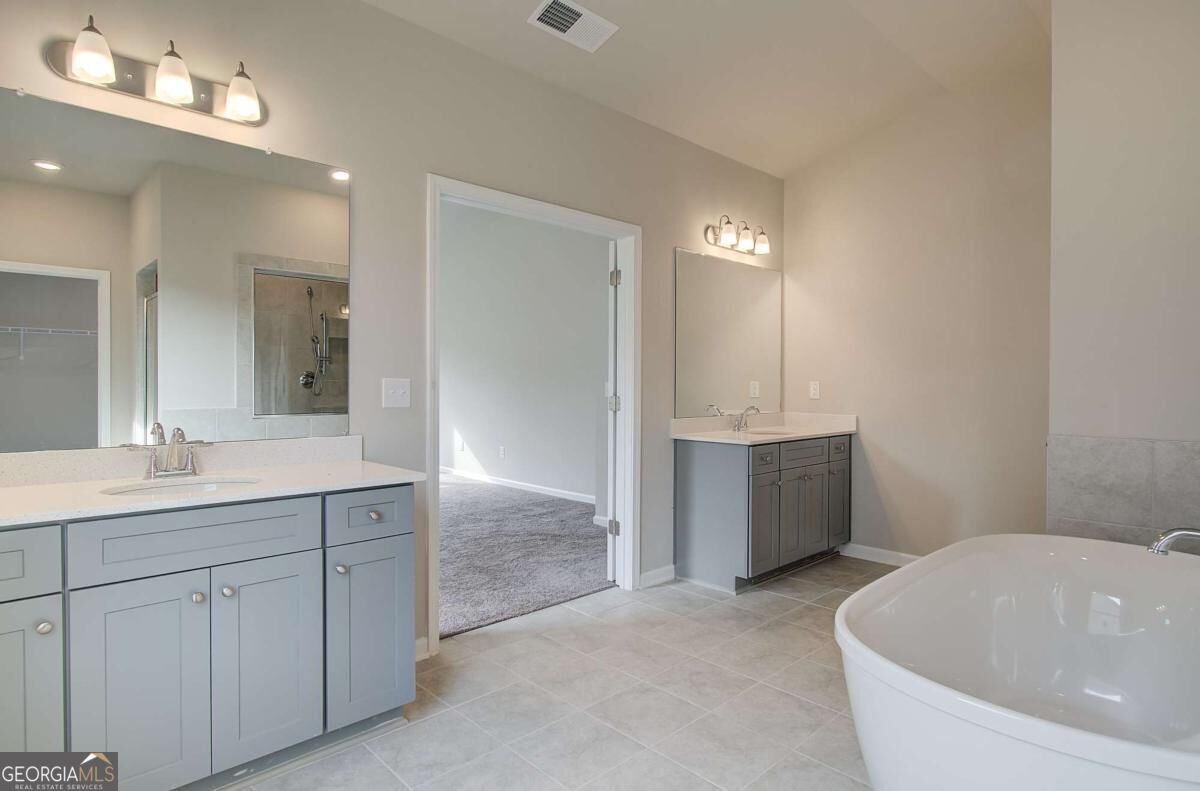 408 Sheridan Drive Property Photo 18