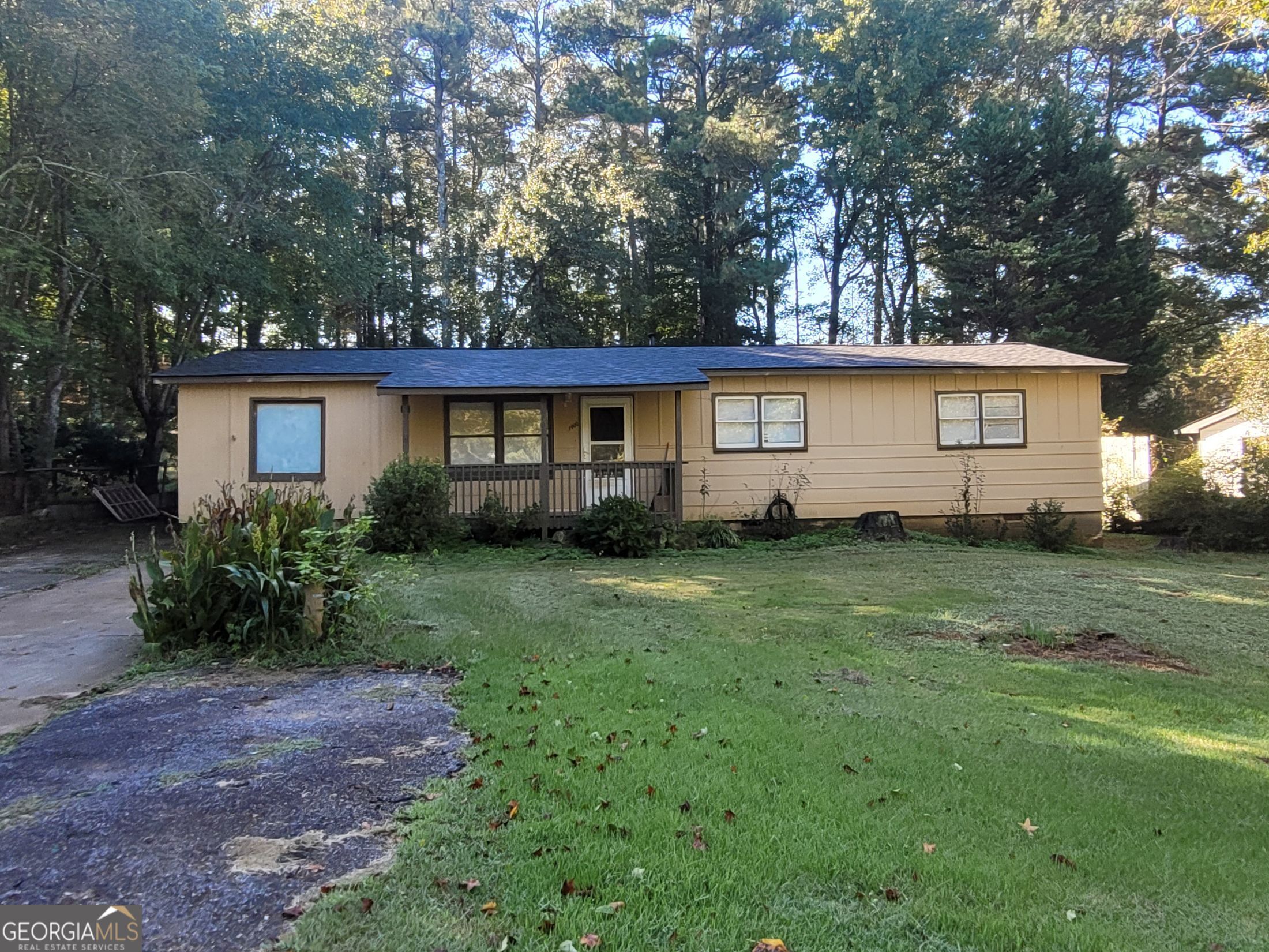 1400 Sycamore Drive Property Photo 1