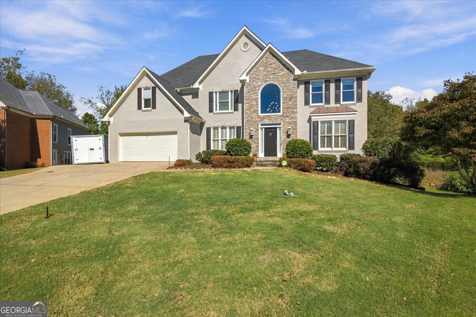 565 Hembree Grove Overlook Property Photo 2
