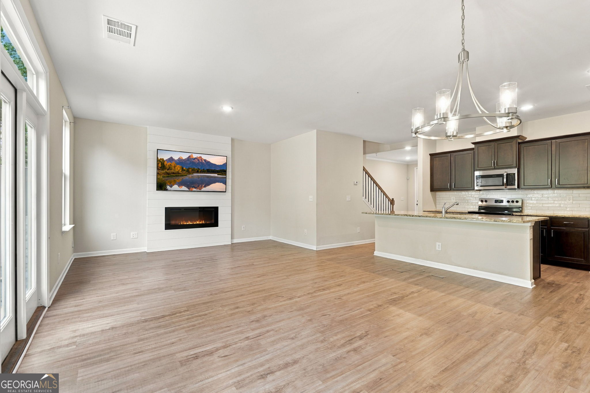 1157 Lucan Lane Nw Property Photo 11