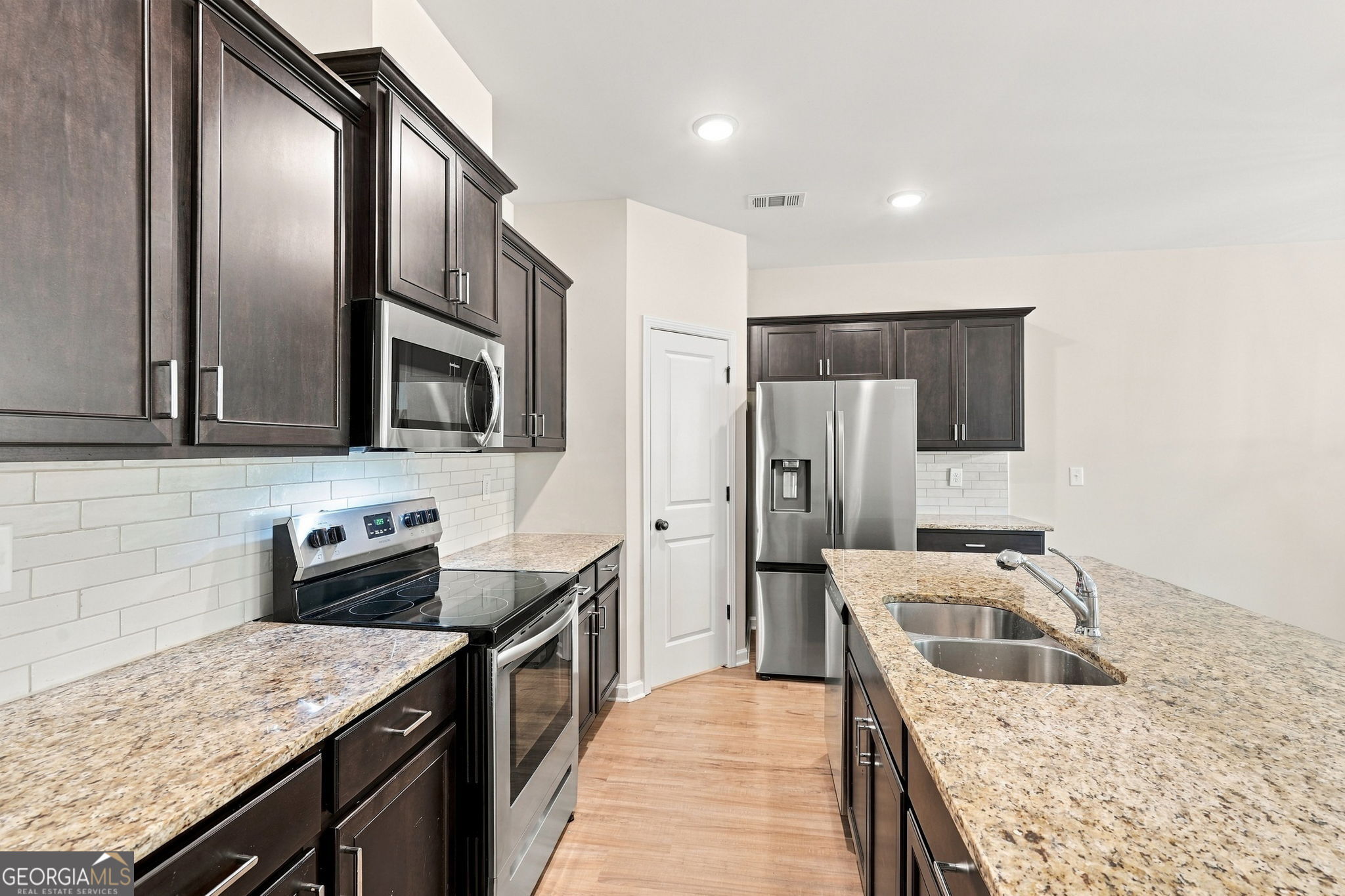 1157 Lucan Lane Nw Property Photo 16