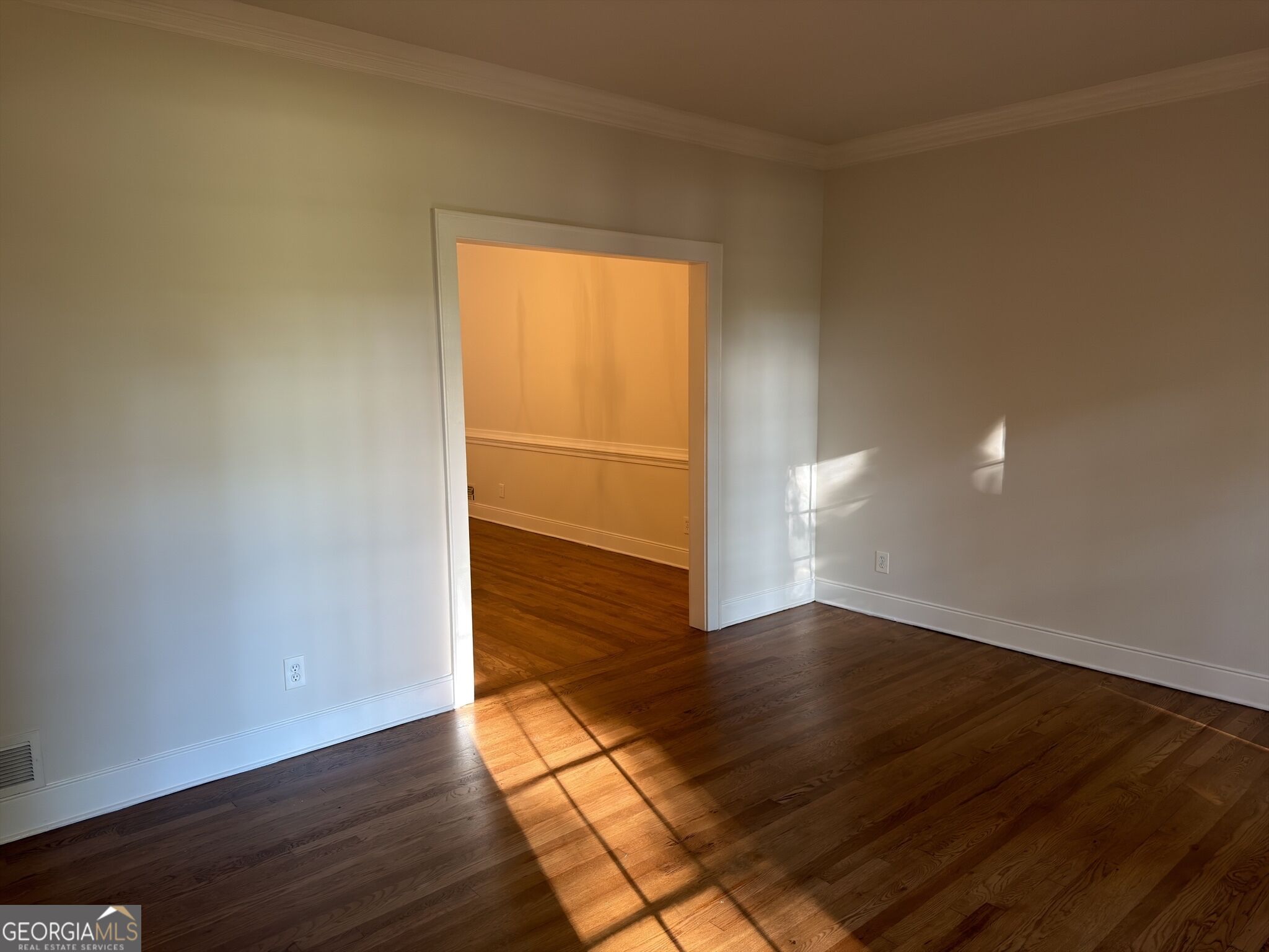 8617 N Shore Drive Property Photo 10
