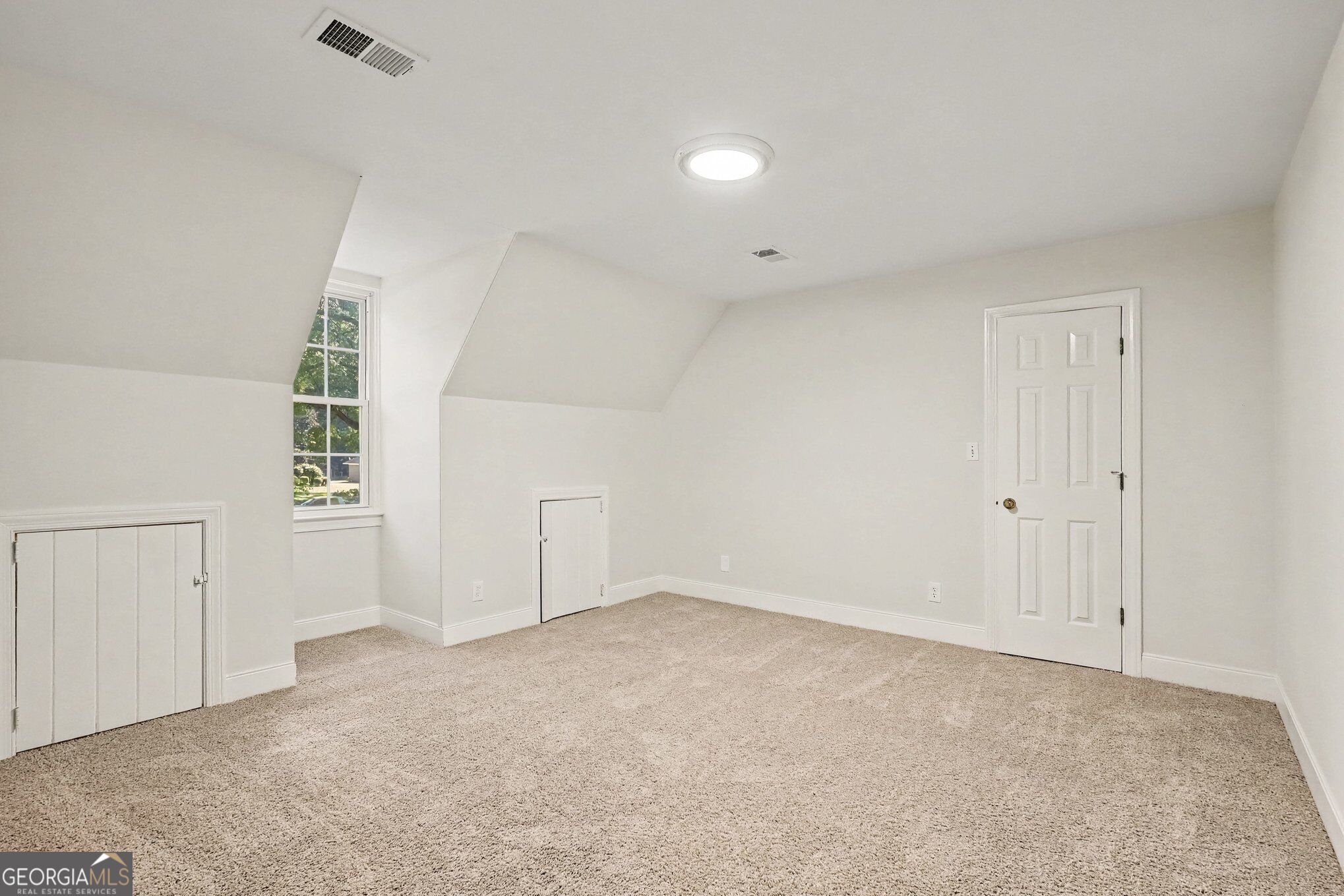 8617 N Shore Drive Property Photo 18
