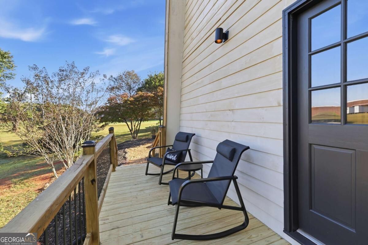 375 Wilbanks Street Property Photo 25
