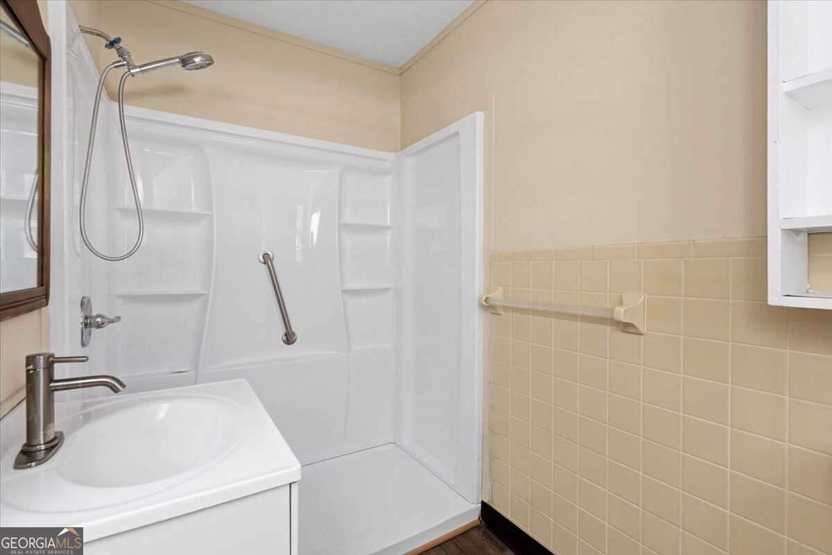 5848 School Road Property Photo 25