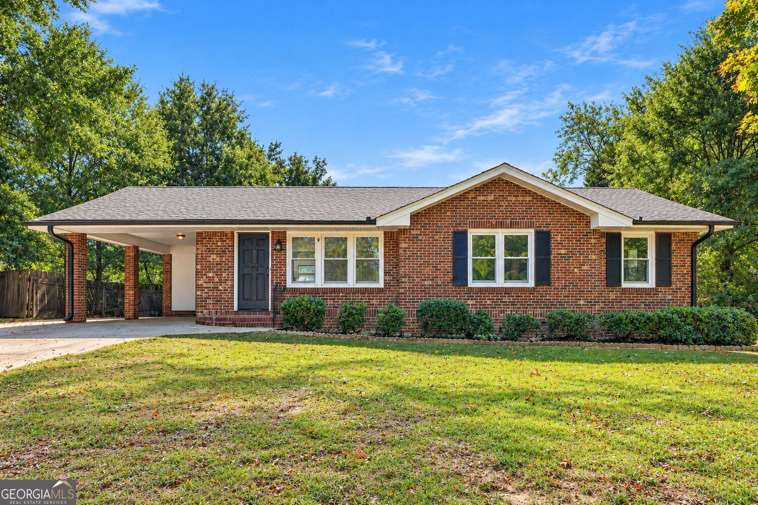 3085 Bobolink Drive Property Photo 1
