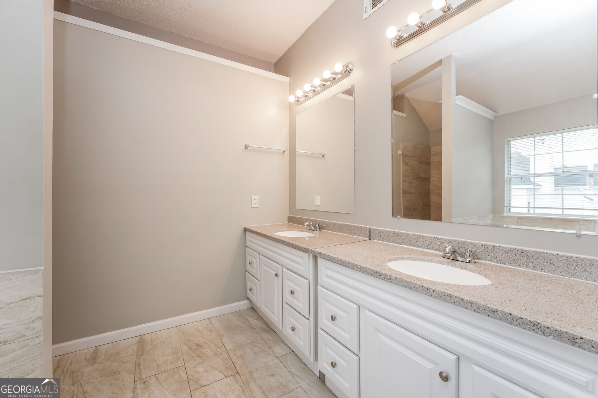 6236 Katelyn Park Property Photo 12