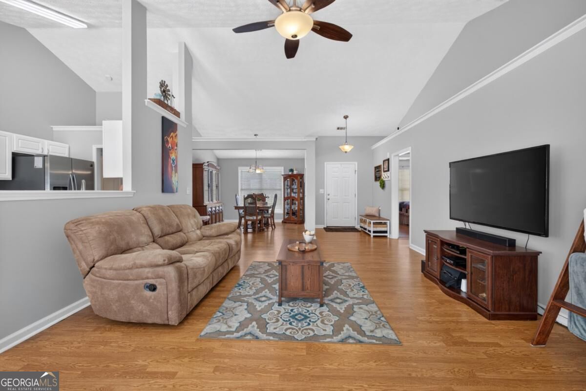 2210 Laurel Pointe Lane Property Photo 13