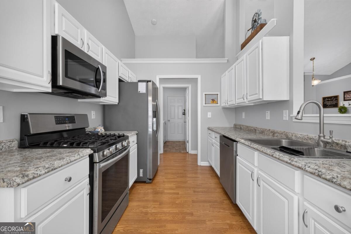 2210 Laurel Pointe Lane Property Photo 17