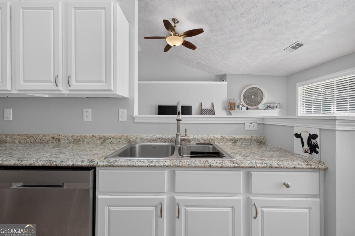 2210 Laurel Pointe Lane Property Photo 20