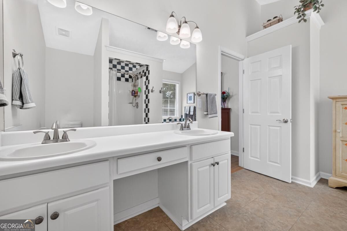 2210 Laurel Pointe Lane Property Photo 38