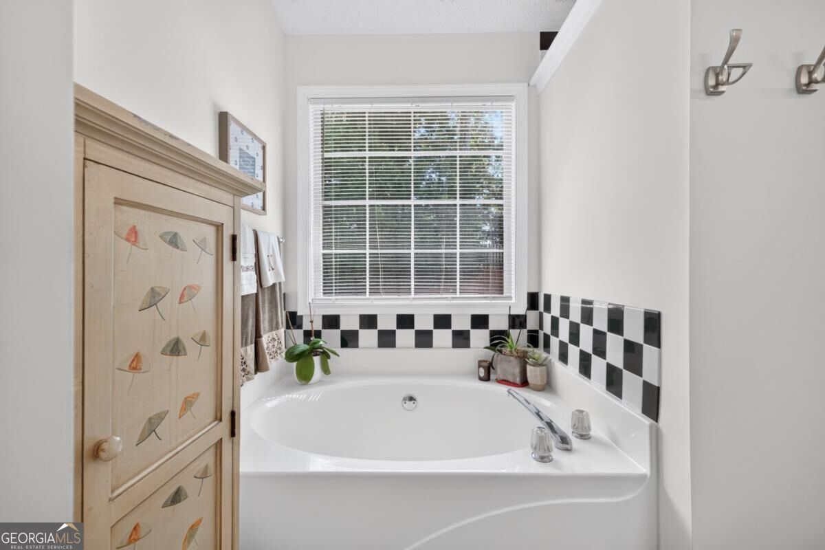 2210 Laurel Pointe Lane Property Photo 39