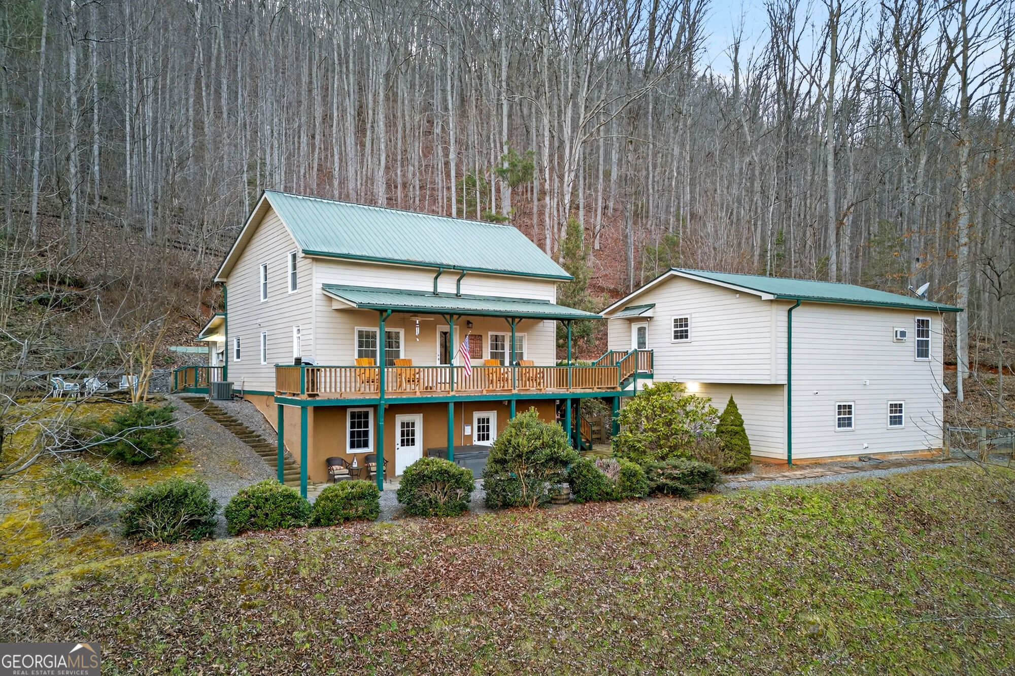 317 Collins Creek Road Property Photo 1