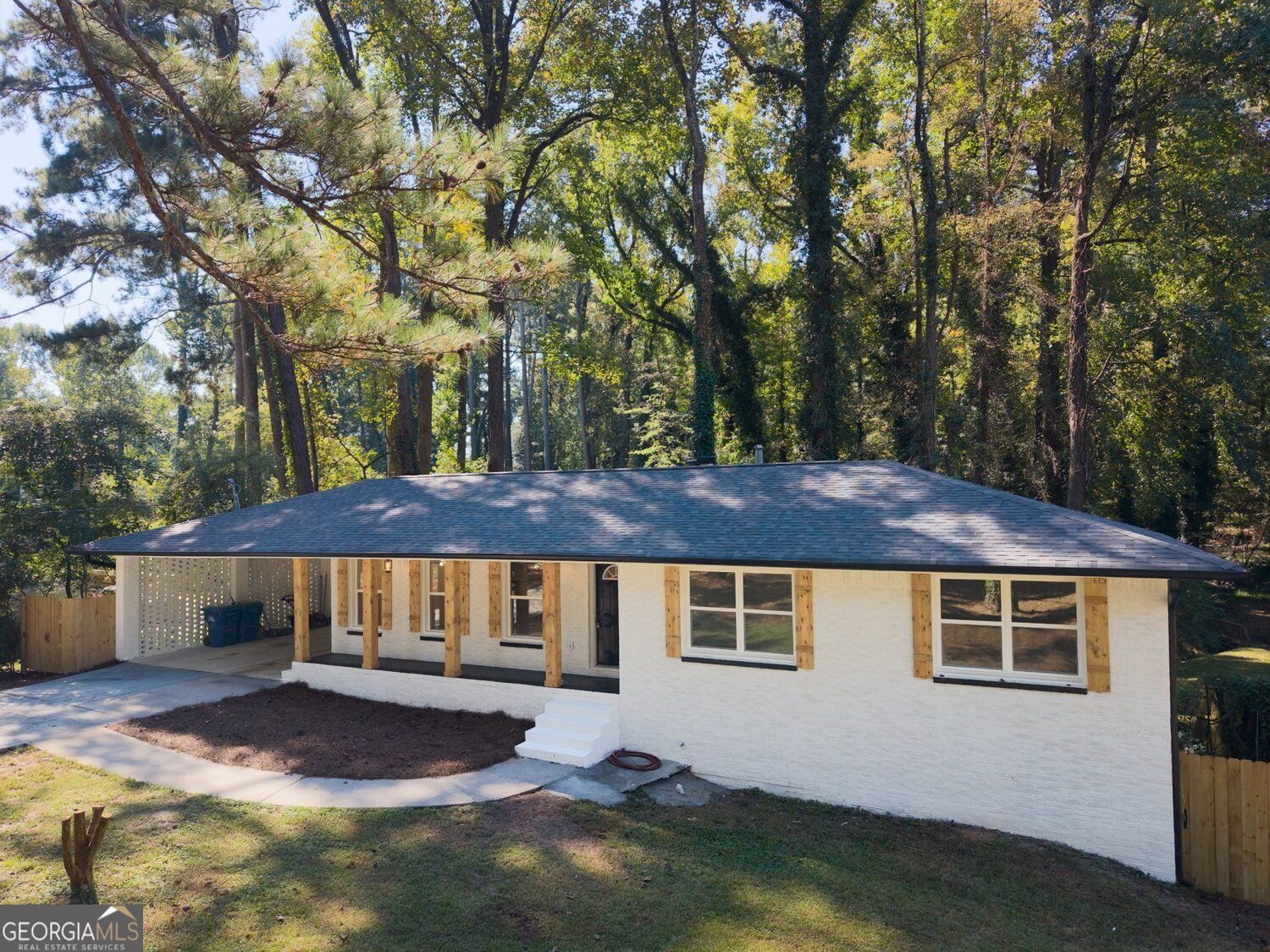 3220 Linden Garden Drive Property Photo 3
