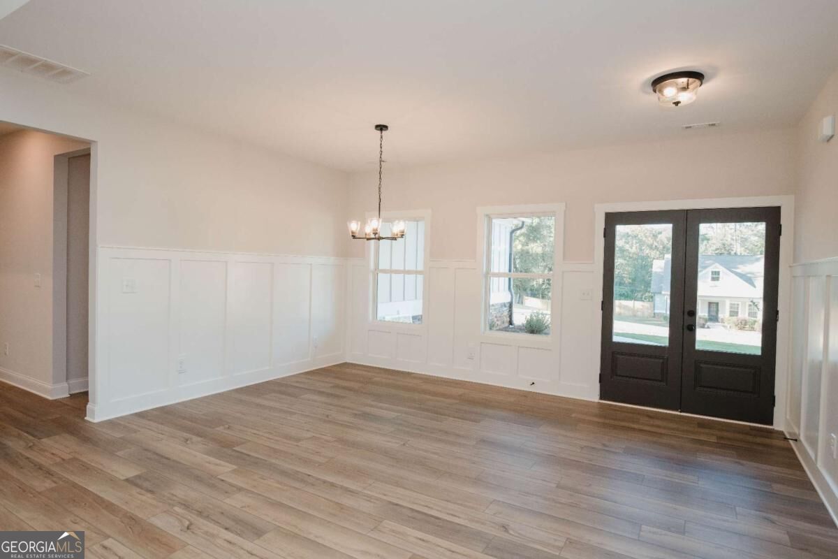 6085 Crowley Drive Property Photo 11